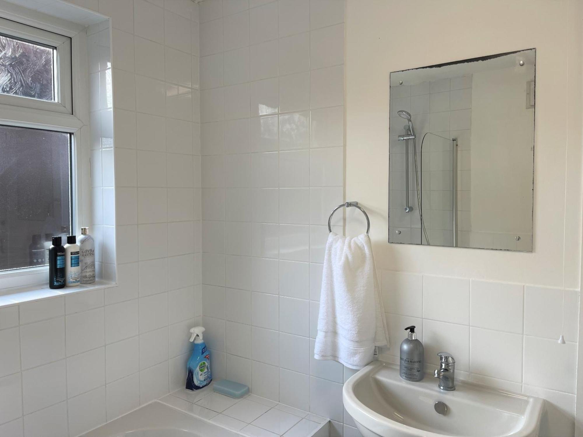 Robinhuts - 3 Bed Accommodation -Perfect For Contractors, Families & Students Kingston upon Hull Extérieur photo